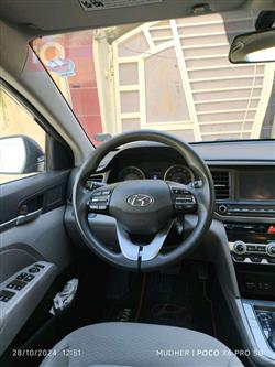 هیوندای ئەلەنترا